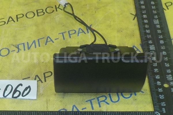 Пепельница Mitsubishi Canter 4D33 Пепельница 4D33 1999  MC147524