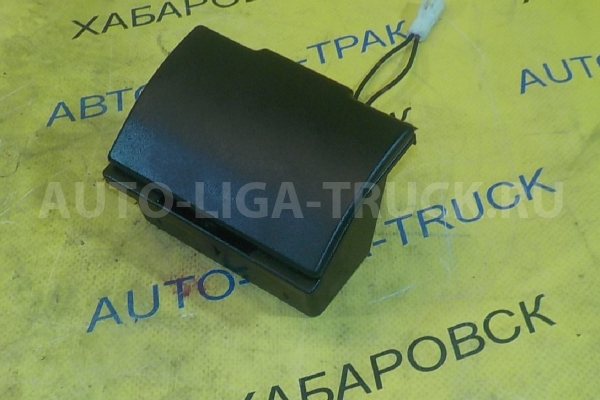 Пепельница Mitsubishi Canter 4D33 Пепельница 4D33 1999  MC147524