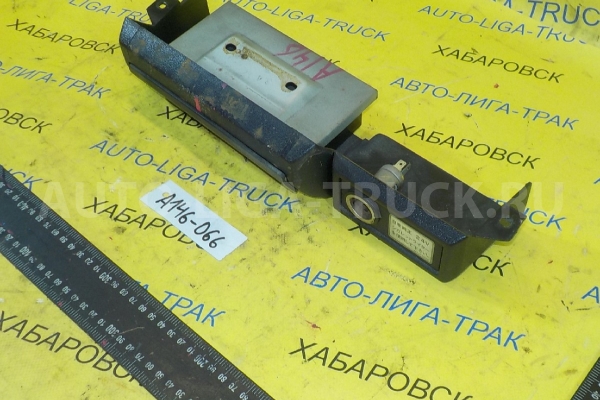 Пепельница Nissan Atlas FD35 Пепельница 1991 68800-21T00 Пепельница Nissan Atlas FD35 Пепельница 1991 68800-21T00
