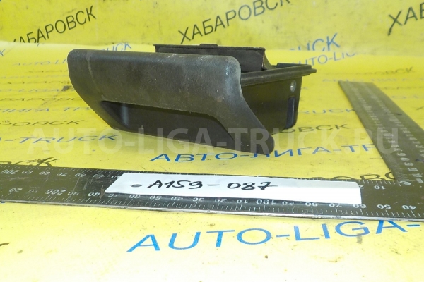 Пепельница Nissan Atlas QD32 Пепельница QD32 2005  68810-0T000