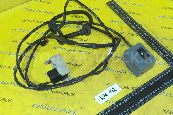 Переключатель печки Mitsubishi Canter 4M40 Переключатель печки 4M40 2003  MC146660