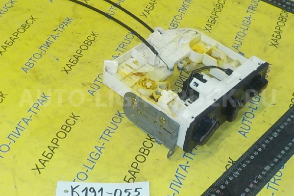 Переключатель печки Mitsubishi Canter 4M50 Переключатель печки 4M50 2005  MC962537