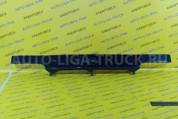 Планка над фарами Nissan Atlas QD32 Планка над фарами QD32 1999  62321-0T030