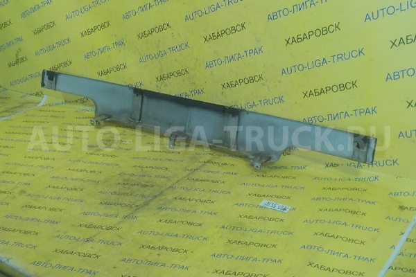 Планка над фарами Nissan Atlas TD27 Планка над фарами TD27 1993  62321-0T030