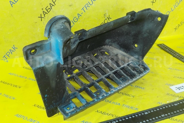 Подножка Isuzu Elf 4HF1 Подножка 4HF1 1995  8-97892-966-1