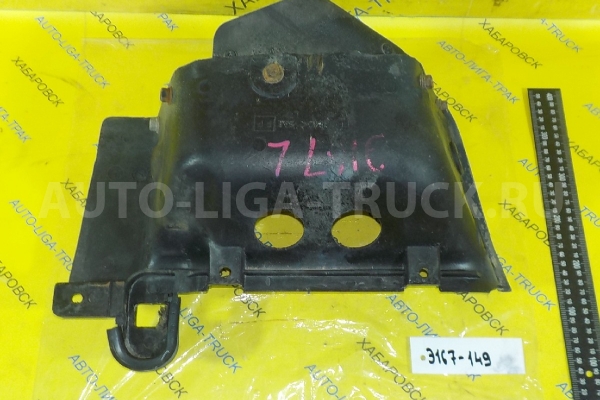 Подножка Isuzu Elf 4HF1 Подножка 4HF1 1995  8-97892-966-1