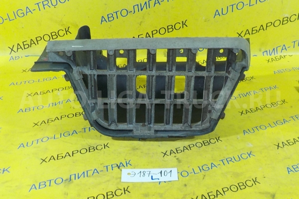 Подножка Isuzu Elf 4HJ1 Подножка 4HJ1 2004  8-97892-966-1
