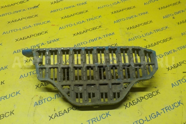 Подножка Isuzu Elf 4JB1 Подножка 4JB1 1988  8-94272-013-4