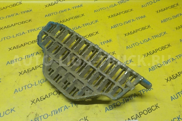 Подножка Isuzu Elf 4JB1 Подножка 4JB1 1988  8-9272-684-2