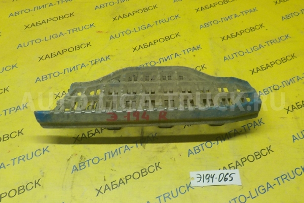 Подножка Isuzu Elf 4JB1 Подножка 4JB1 1988  8-9272-684-2