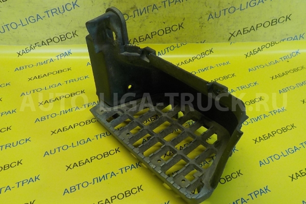 Подножка Isuzu Elf 4JG2 Подножка 4JG2   8-97867-969-1