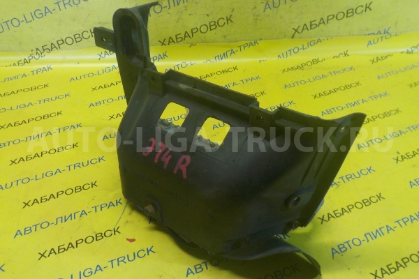 Подножка Isuzu Elf 4JG2 Подножка 4JG2 1995  8-97853-583-7