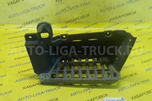 Подножка Isuzu Elf 4JG2 Подножка 4JG2 1995  8-97853-584-7