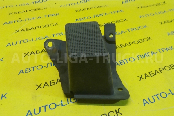 Подножка Mazda Titan 4HF1 Подножка 4HF1 2001 W620-43-041 Подножка Mazda Titan 4HF1 Подножка 4HF1 2001 W620-43-041