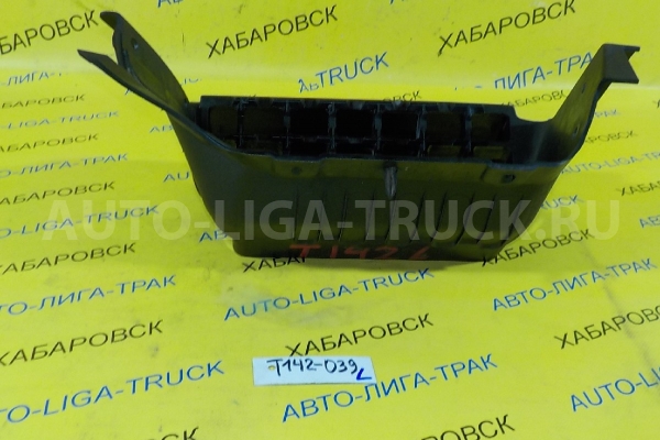 Подножка Mazda Titan 4HG1 Подножка 4HG1 2000 W610-51-V21E Подножка Mazda Titan 4HG1 Подножка 4HG1 2000 W610-51-V21E