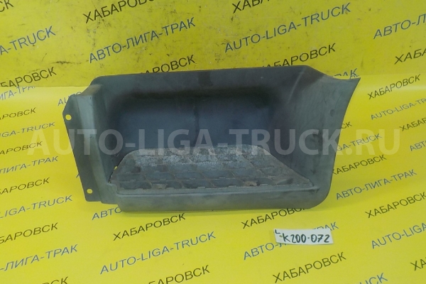 Подножка Mitsubishi Canter 4D33 Подножка 4D33 1999  MC149050