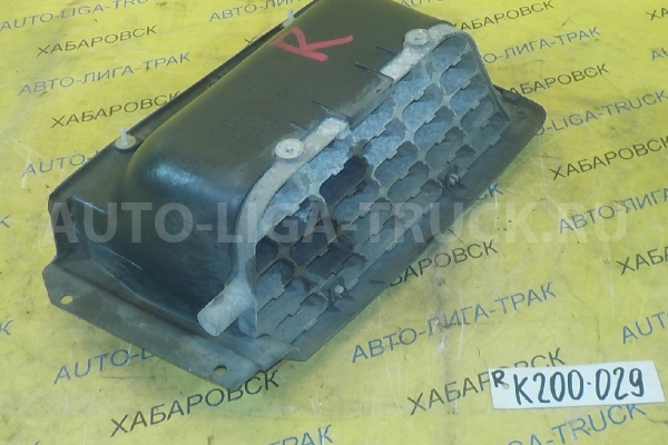 Подножка Mitsubishi Canter 4D33 Подножка 4D33 1999  MC149050