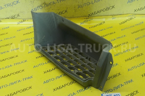 Подножка Mitsubishi Canter 4D35 Подножка 4D35 1998 MC139312 Подножка Mitsubishi Canter 4D35 Подножка 4D35 1998 MC139312