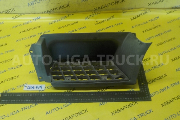 Подножка Mitsubishi Canter 4D35 Подножка 4D35 1998 MC139311 Подножка Mitsubishi Canter 4D35 Подножка 4D35 1998 MC139311