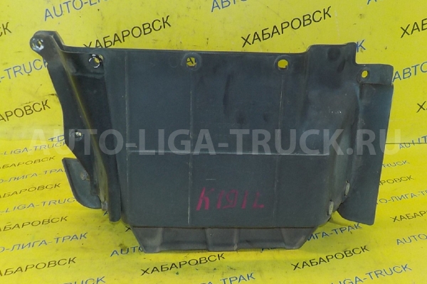 Подножка Mitsubishi Canter 4M50 Подножка 4M50   MC936555