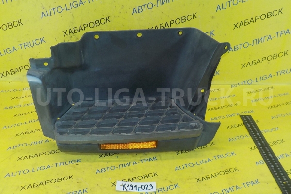 Подножка Mitsubishi Canter 4M50 Подножка 4M50   MC936555