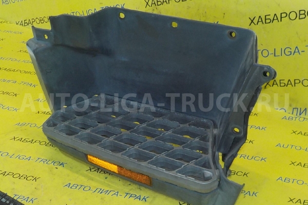 Подножка Mitsubishi Canter 4M50 Подножка 4M50   MC936555