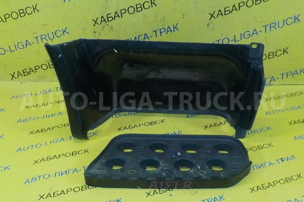 Подножка Nissan Atlas TD27 Подножка TD27 1997 76478-0T001 Подножка Nissan Atlas TD27 Подножка TD27 1997 76478-0T001