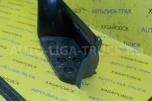 Подножка Nissan Atlas TD27 Подножка TD27 1997 76478-0T001 Подножка Nissan Atlas TD27 Подножка TD27 1997 76478-0T001