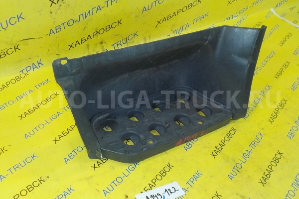 Подножка Nissan Atlas TD27 Подножка TD27 1993  96151-5T000