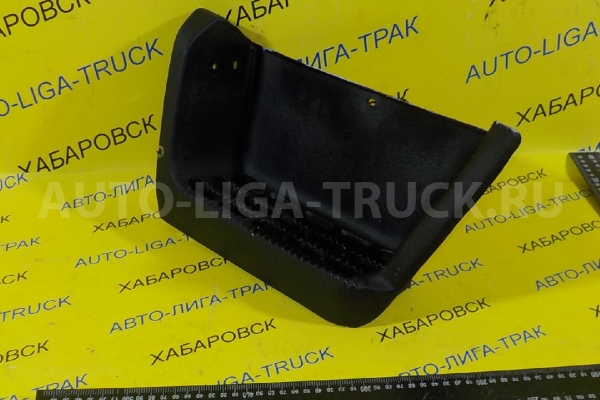 Подножка Toyota Dyna, Toyoace 15В Подножка  1995  51772-37010