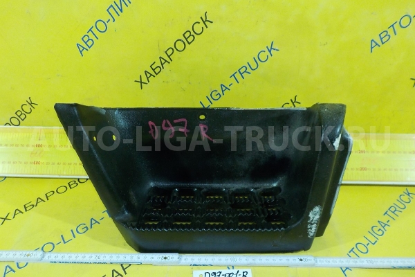 Подножка Toyota Dyna, Toyoace 15B Подножка 15B 1996  51771-37020