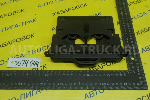 Подстаканник Isuzu Elf 4JG2 Подстаканник 4JG2 1995  8-97853-172-8