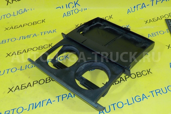 Подстаканник Mazda Titan 4HG1 Подстаканник 4HG1 2000  W620-64-39XB