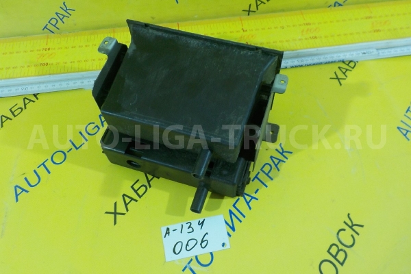 Подстаканник Nissan Atlas FD42 Подстаканник FD42 1994  68475-0T000