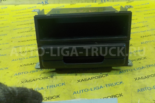 Подстаканник Nissan Atlas QD32 Подстаканник QD32 1998  684750T000