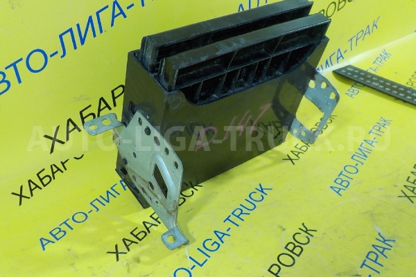 Подстаканник Toyota Dyna, Toyoace 15В Подстаканник 1995 55615-37010 Подстаканник Toyota Dyna, Toyoace 15В Подстаканник 1995 55615-37010