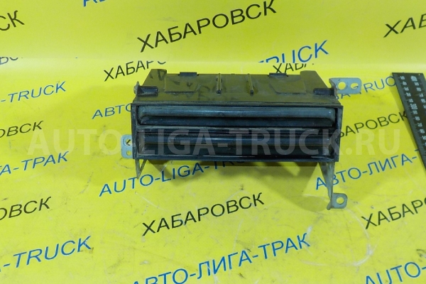 Подстаканник Toyota Dyna, Toyoace 15В Подстаканник 1995 55615-37010 Подстаканник Toyota Dyna, Toyoace 15В Подстаканник 1995 55615-37010
