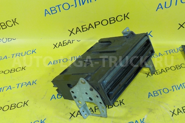 Подстаканник Toyota Dyna, Toyoace 15В Подстаканник 1995 55615-37010 Подстаканник Toyota Dyna, Toyoace 15В Подстаканник 1995 55615-37010