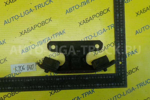 подушка КПП Mitsubishi Canter 4D32 подушка КПП 4D32 1990  MB201950