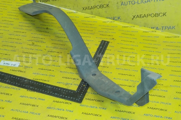 Порог Mitsubishi Canter 4M40 Порог 4M40 1994  MC139538