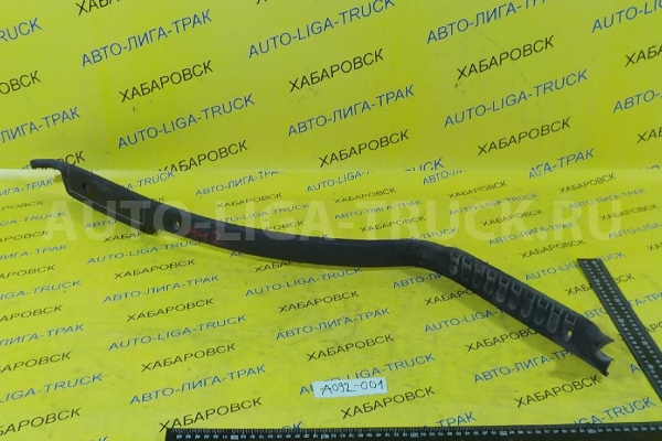 Порог Nissan Atlas TD25 Порог TD25 1996  76952-0T000