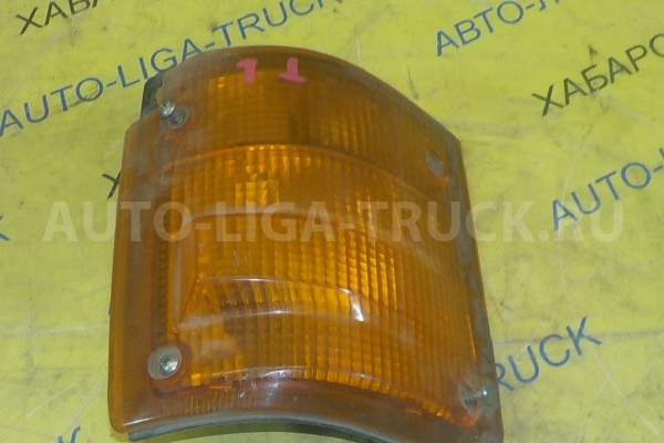 Поворотник Mazda Titan Поворотник    8BW3-51-070A