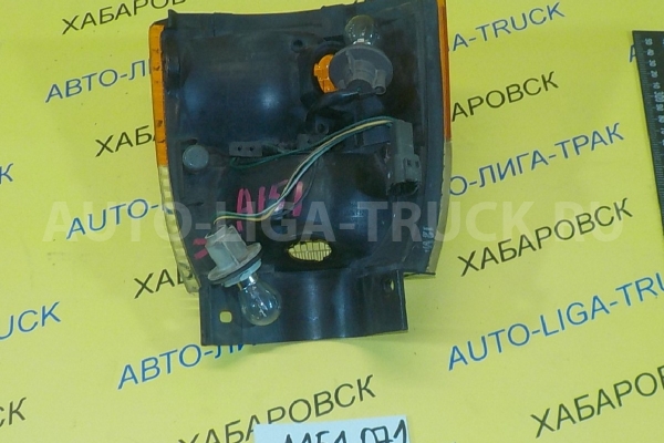 Поворотник Nissan Atlas TD27 Поворотник TD27 1997  B6120-0T000