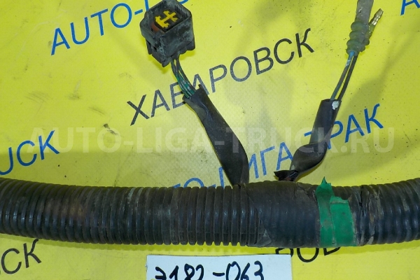 Привод Isuzu Elf 4HF1 Привод 4HF1 1997  8-97128-229-2