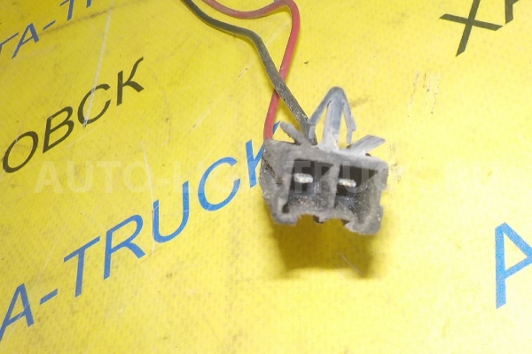 Противотуманка Nissan Atlas TD27 Противотуманка TD27 2000 26155-0T000 Противотуманка Nissan Atlas TD27 Противотуманка TD27 2000 26155-0T000