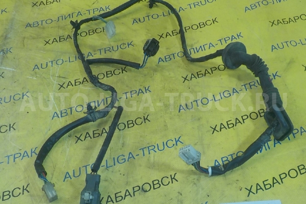 Проводка двери Isuzu Elf 4HF1 Проводка двери 4HF1 1995  8-97100-292-0