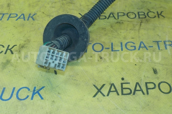 Проводка двери Mazda Titan 4HG1 Проводка двери 4HG1 2003  W613-67-200E