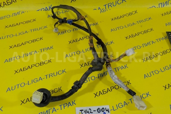 Проводка двери Mazda Titan 4HG1 Проводка двери 4HG1 2000  W613-67-190E