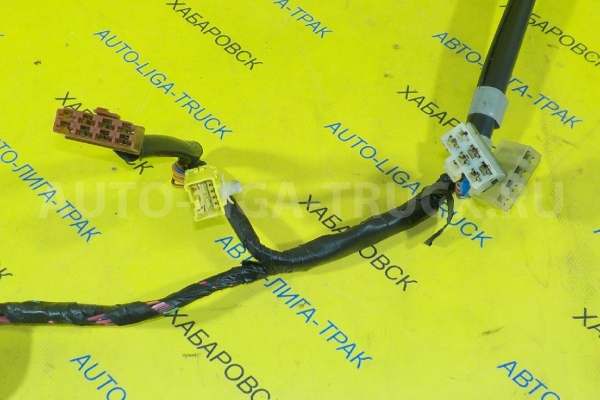Проводка Isuzu Elf 4HF1 Электропроводка 4HF1 1996  8-97142-518-0