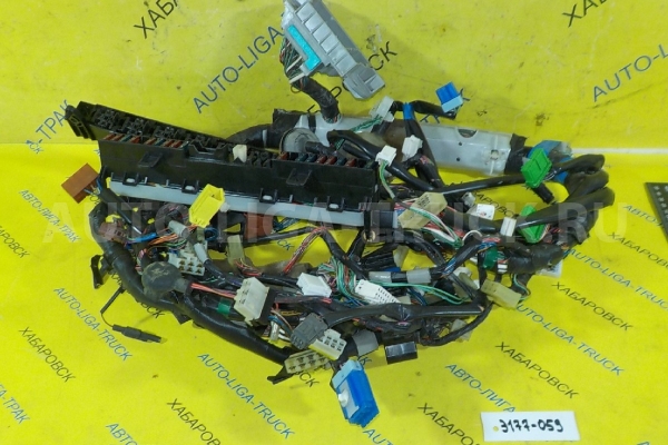 Проводка Isuzu Elf 4HF1 Электропроводка 4HF1 1996  8-97142-518-0